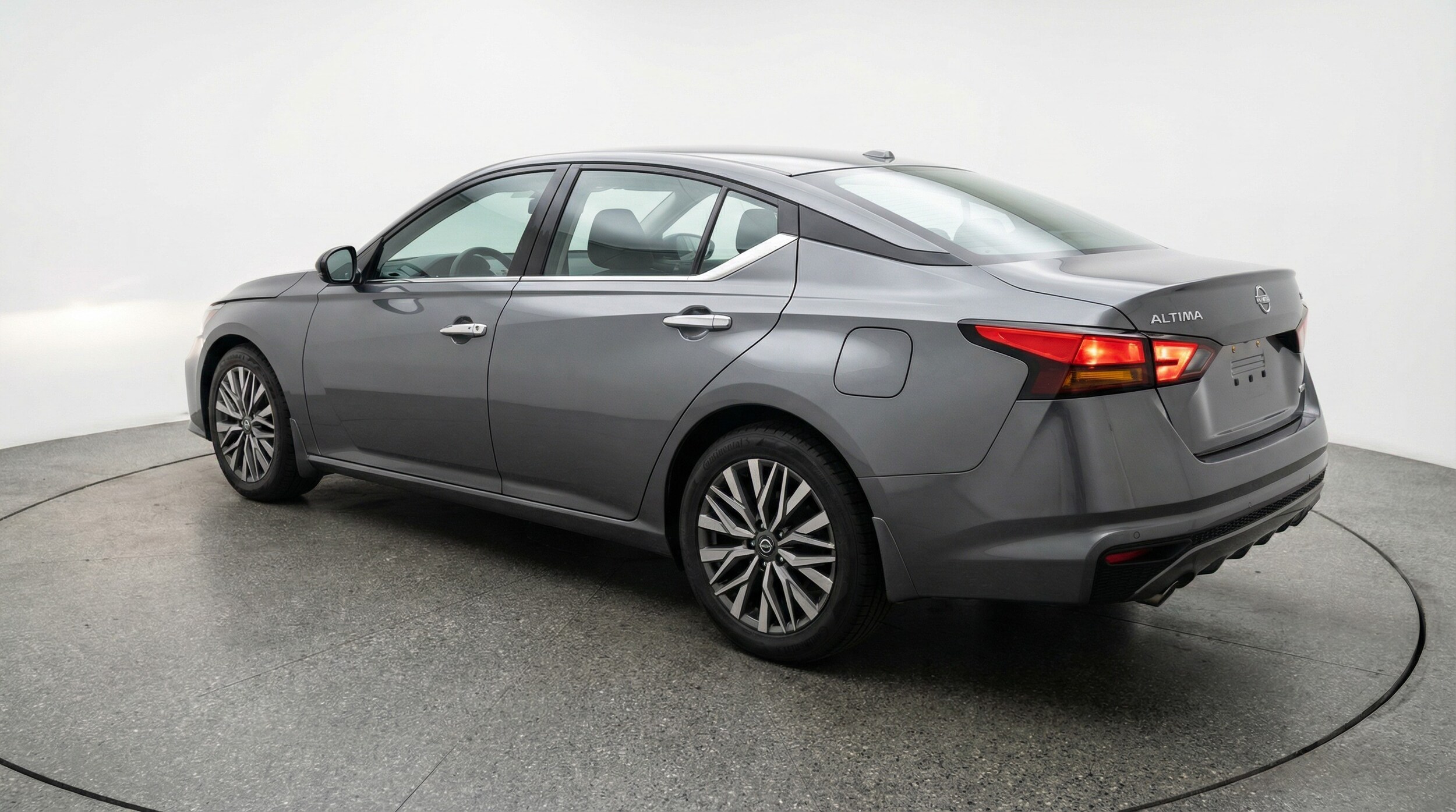 Thumbnail: 2025 Nissan Altima - 5