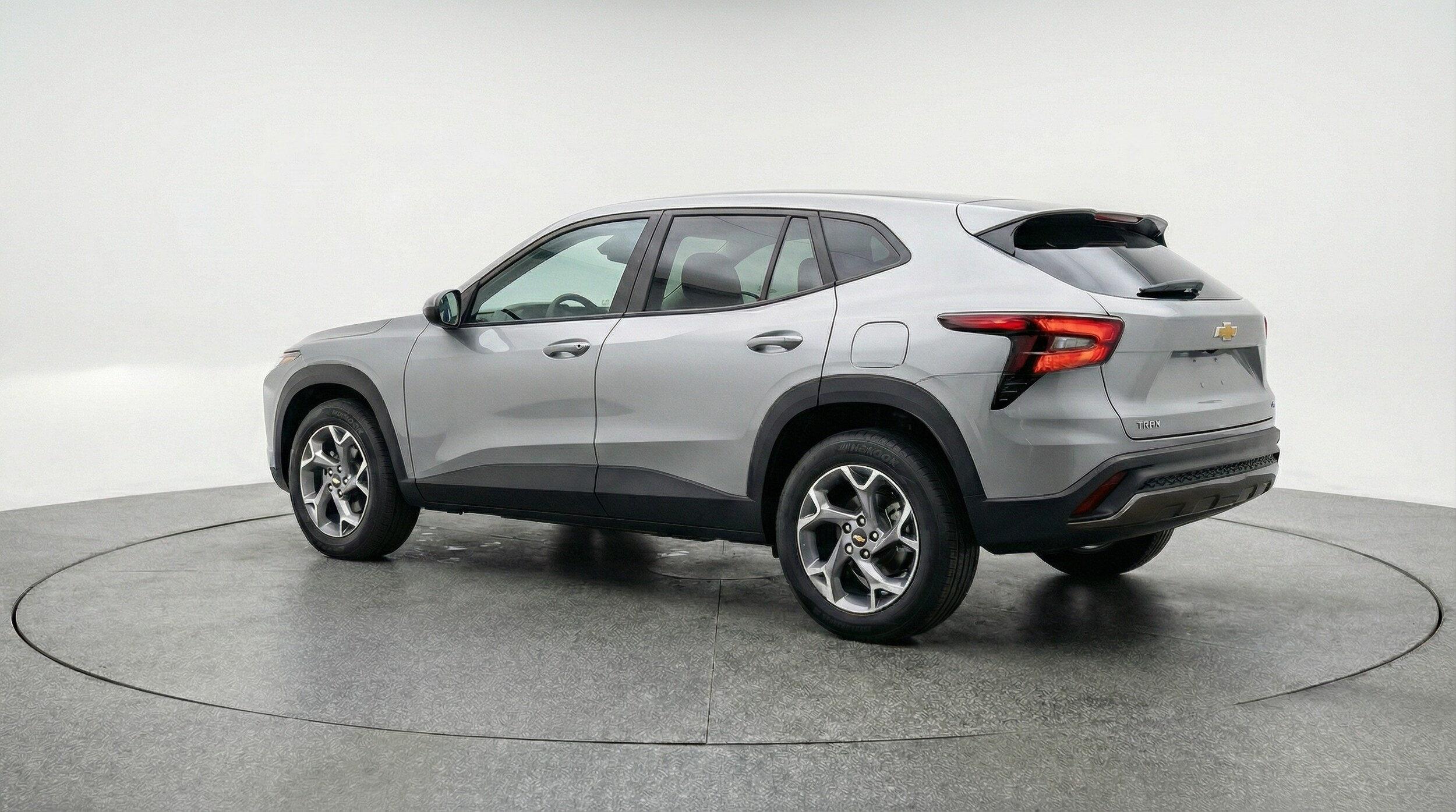 Thumbnail: 2025 Chevrolet Trax - 5