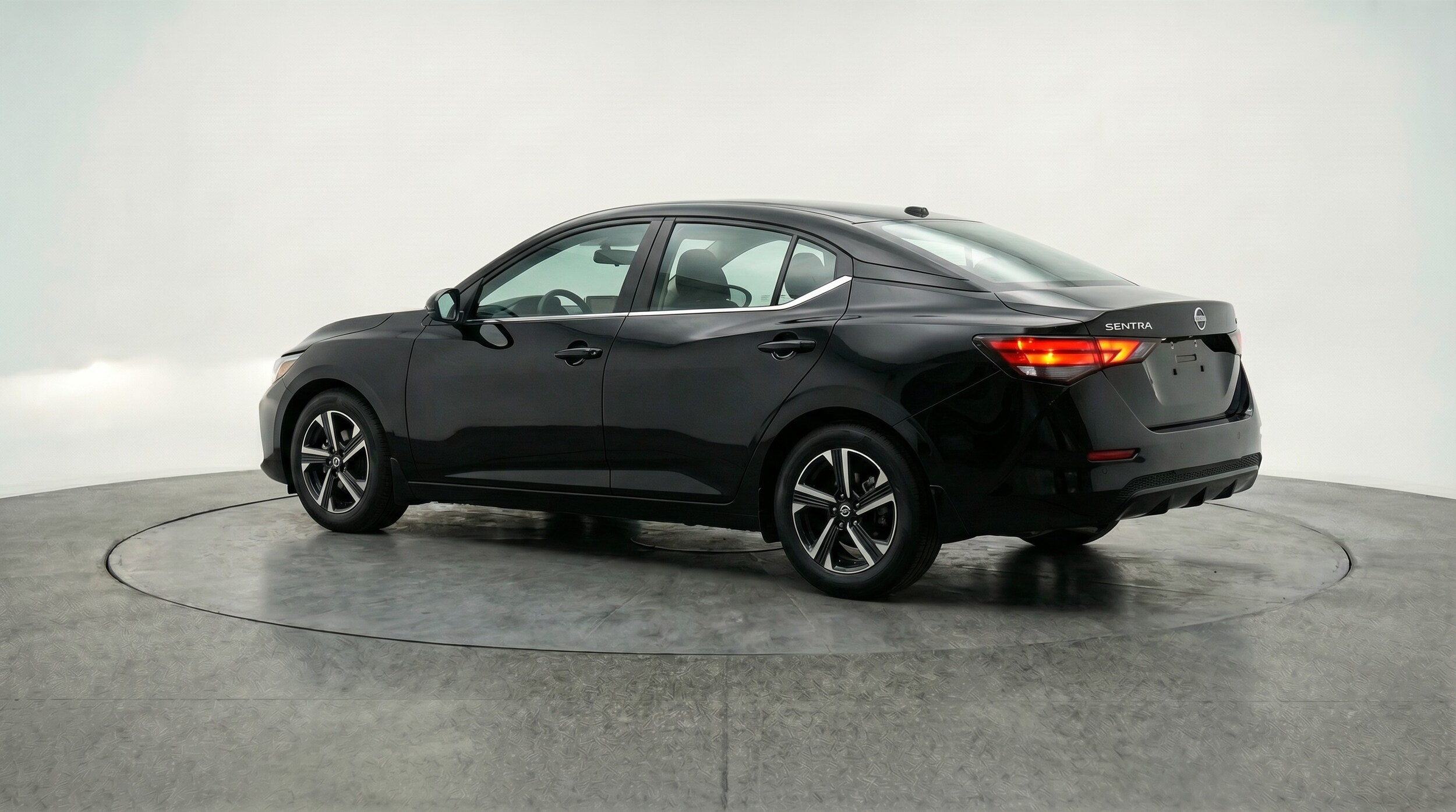 Thumbnail: 2025 Nissan Sentra - 5