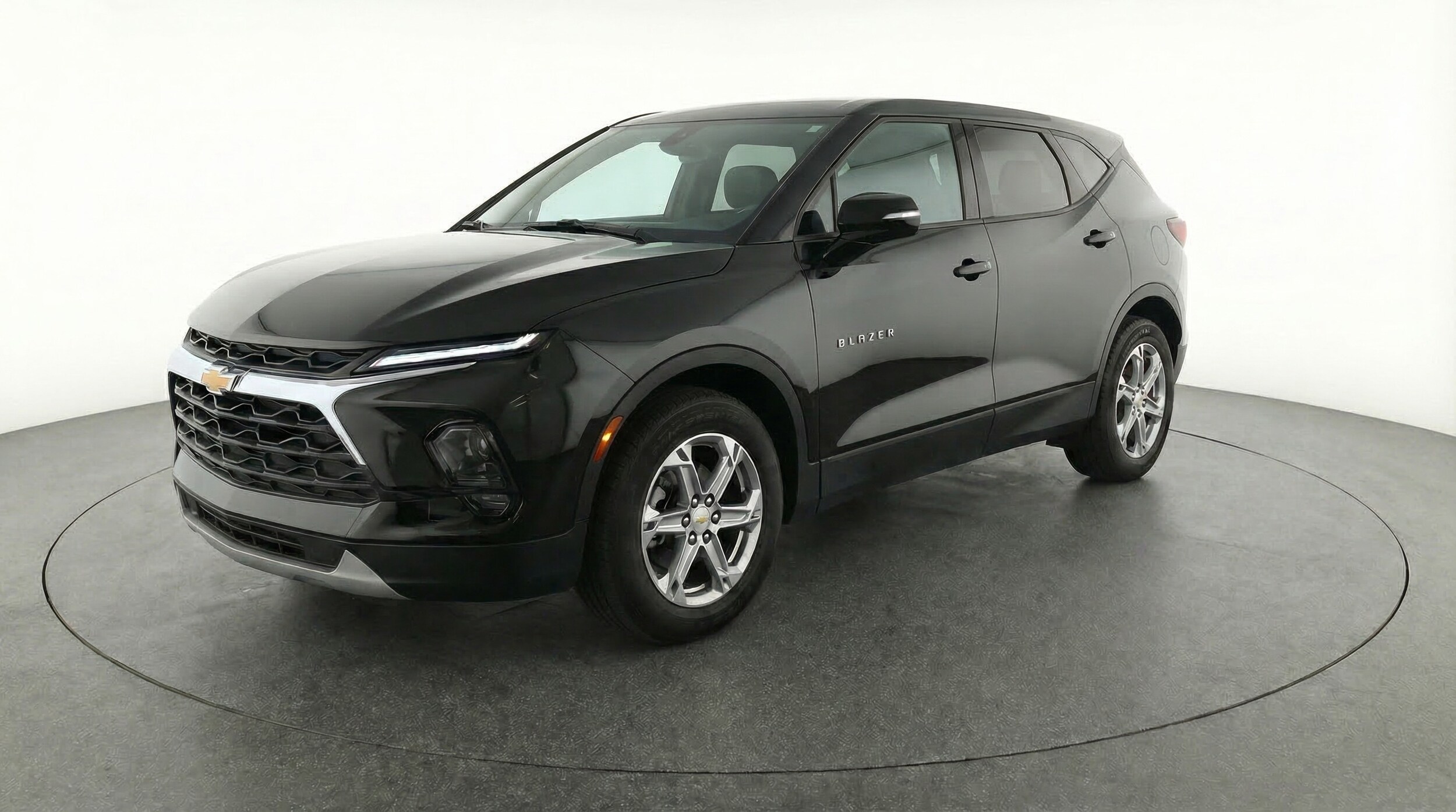 Thumbnail: 2025 Chevrolet Blazer - 3