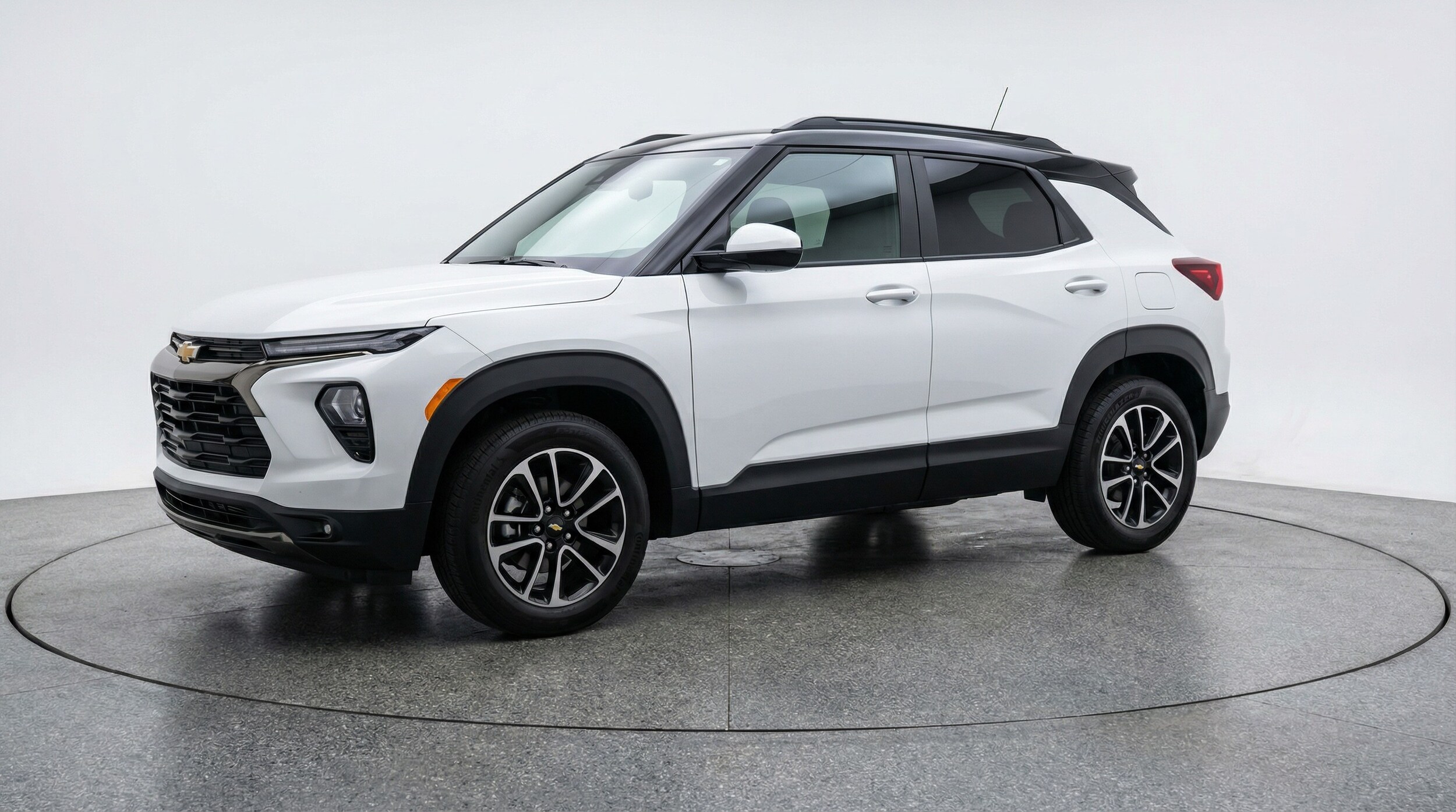 Thumbnail: 2025 Chevrolet TrailBlazer - 3