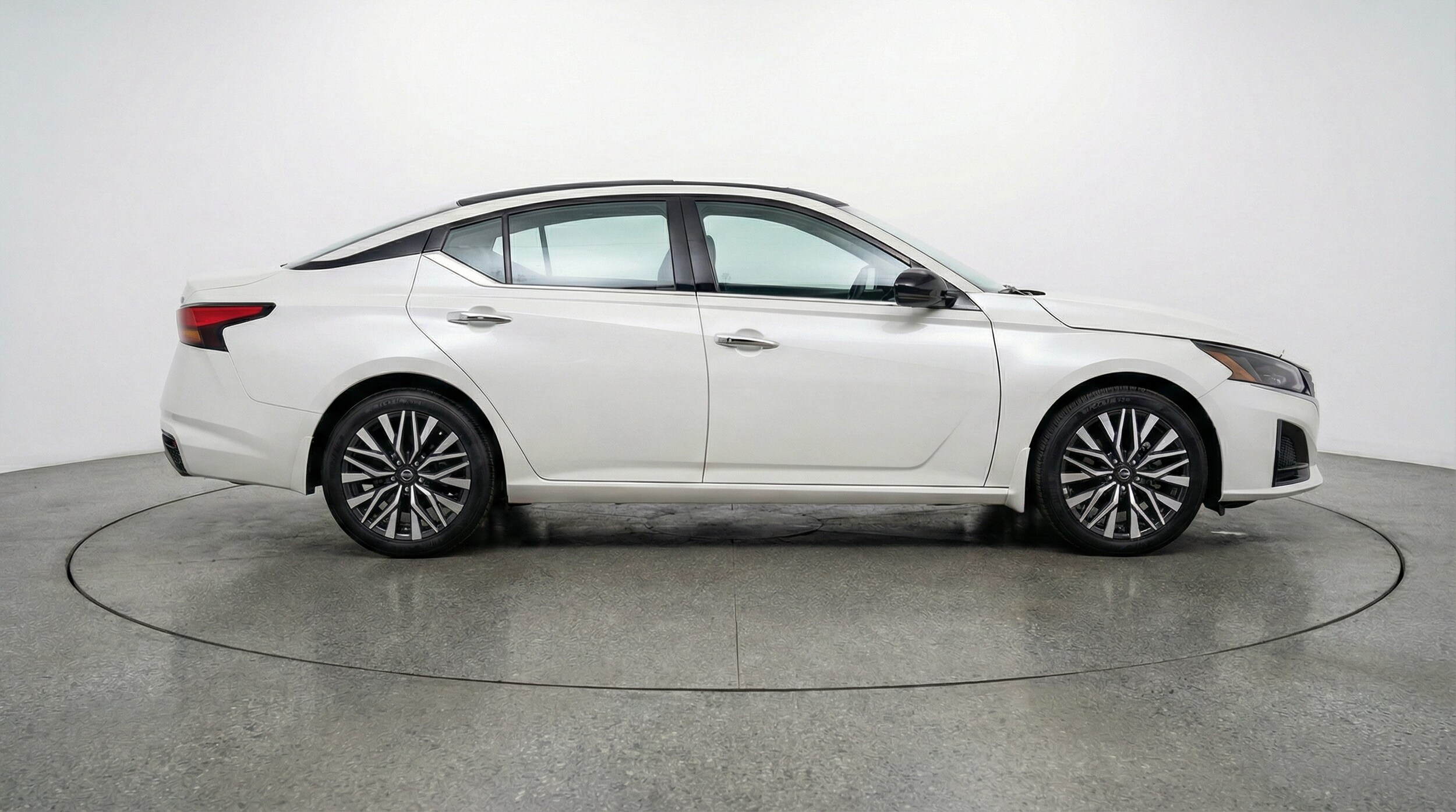 Thumbnail: 2025 Nissan Altima - 8