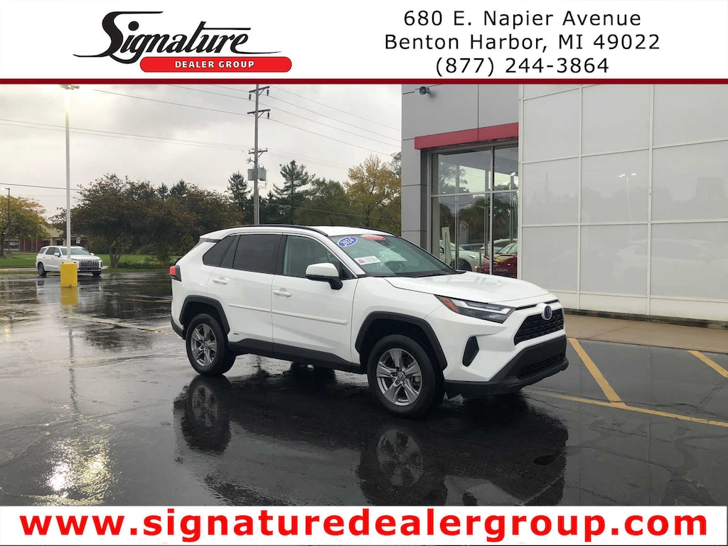 Certified 2024 Toyota RAV4 Hybrid LE AWD (Natl)