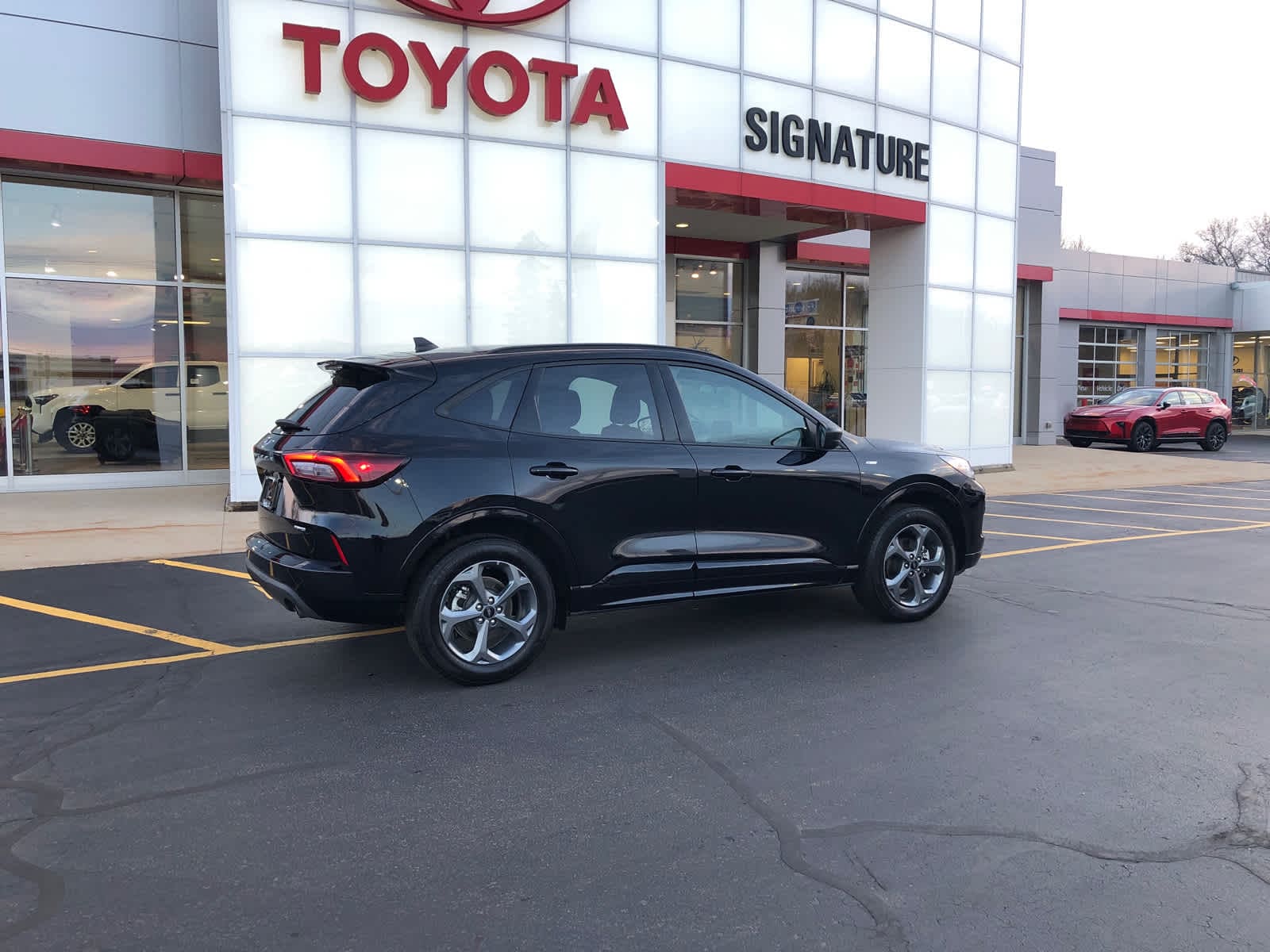 Used 2024 Ford Escape ST-Line with VIN 1FMCU9MNXRUA45864 for sale in Benton Harbor, MI