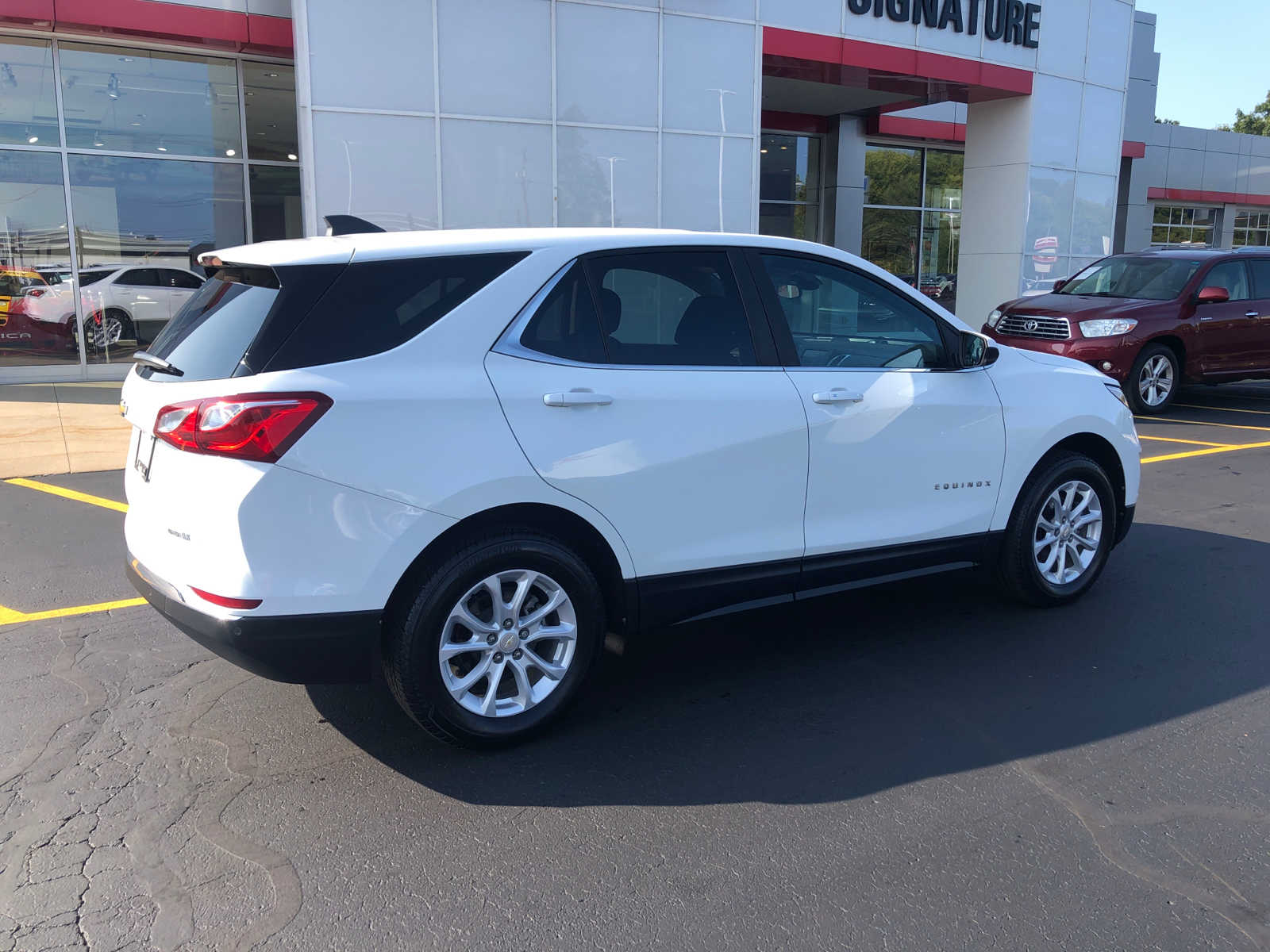 Used 2021 Chevrolet Equinox LT with VIN 3GNAXUEV9MS157589 for sale in Benton Harbor, MI