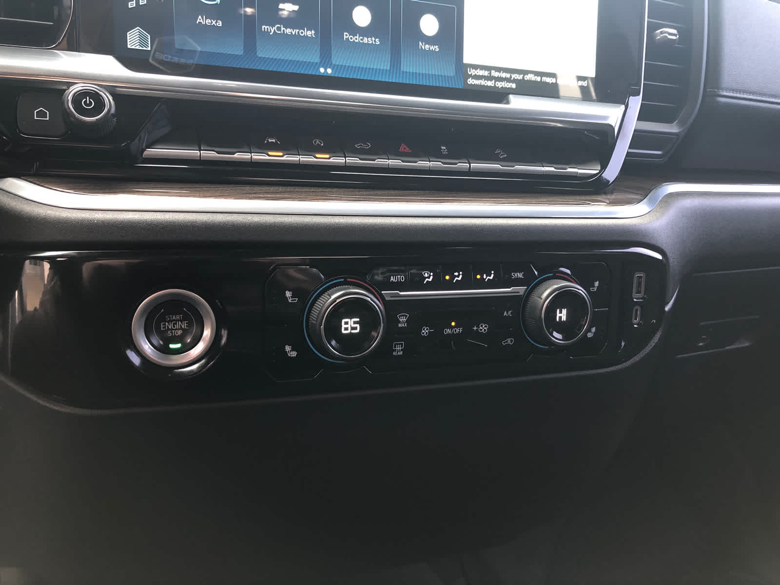 2022 Chevrolet Silverado 1500 RST - Photo 13