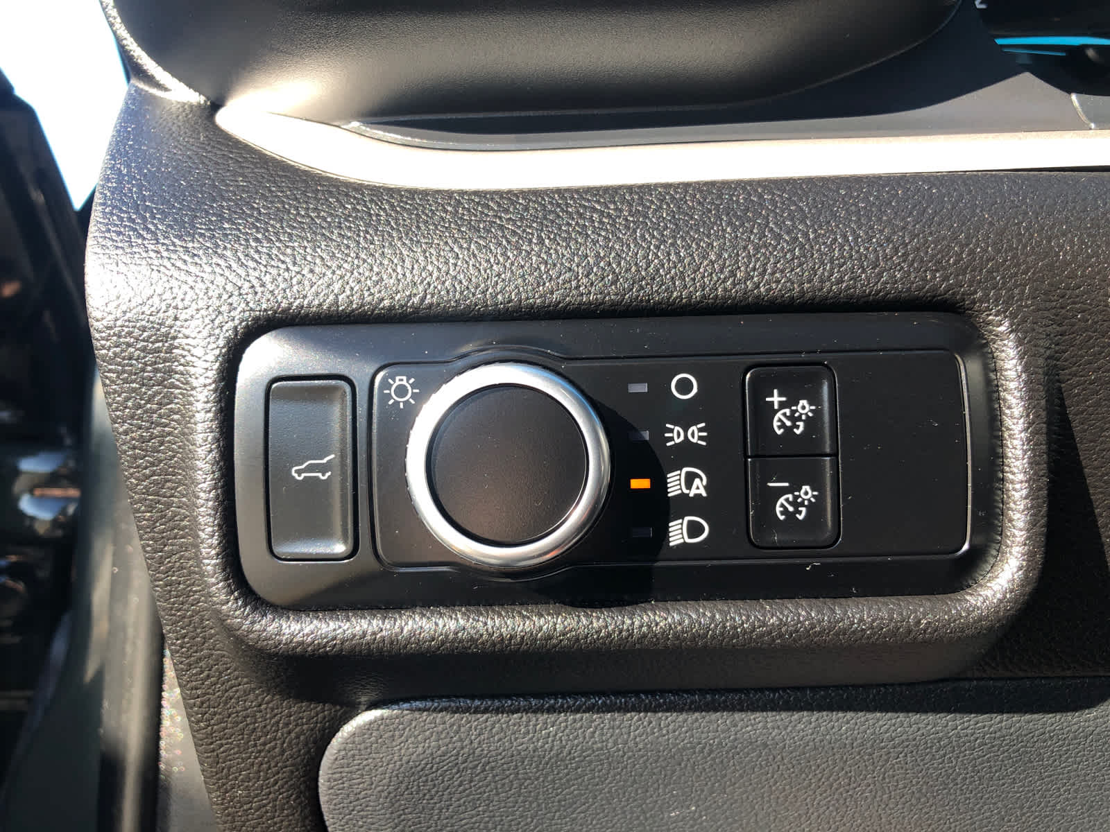 2023 Ford Explorer XLT - Photo 9