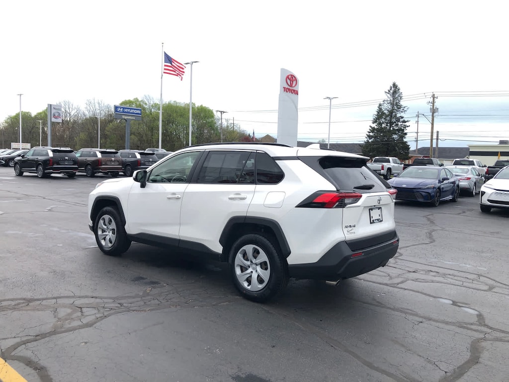 Used 2021 Toyota RAV4 LE AWD (Natl)