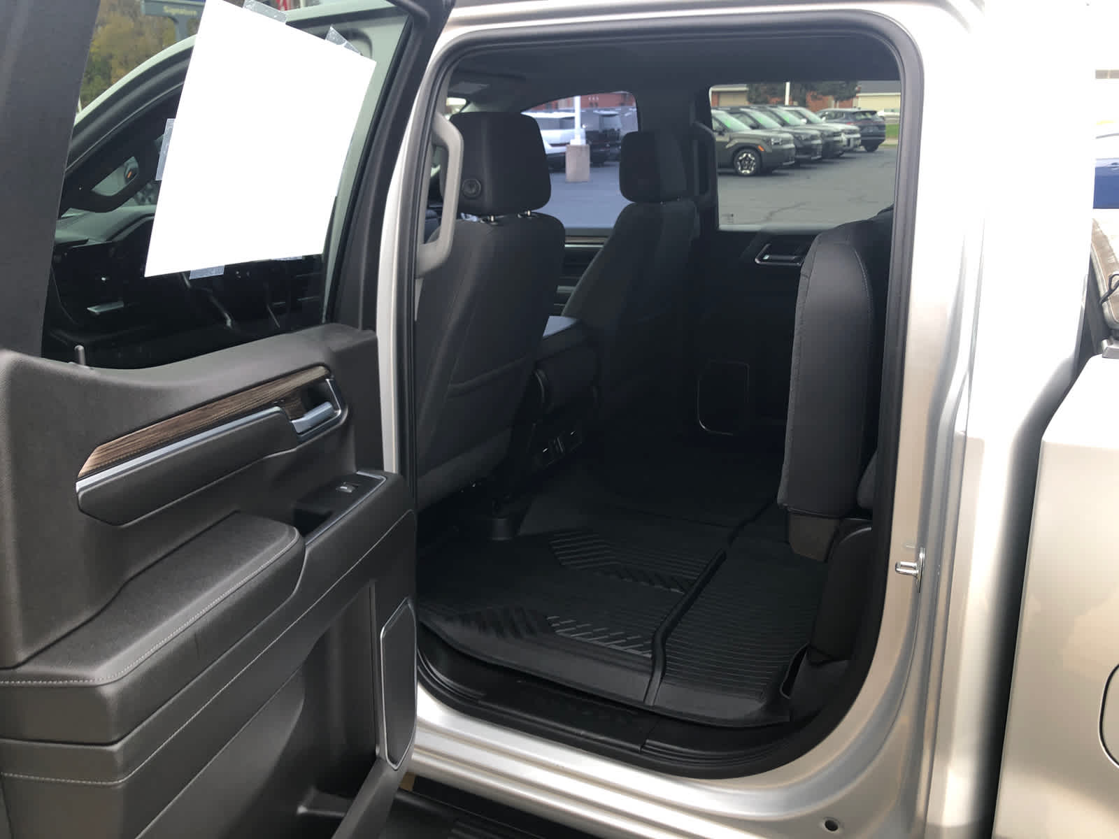 2022 Chevrolet Silverado 1500 RST - Photo 15