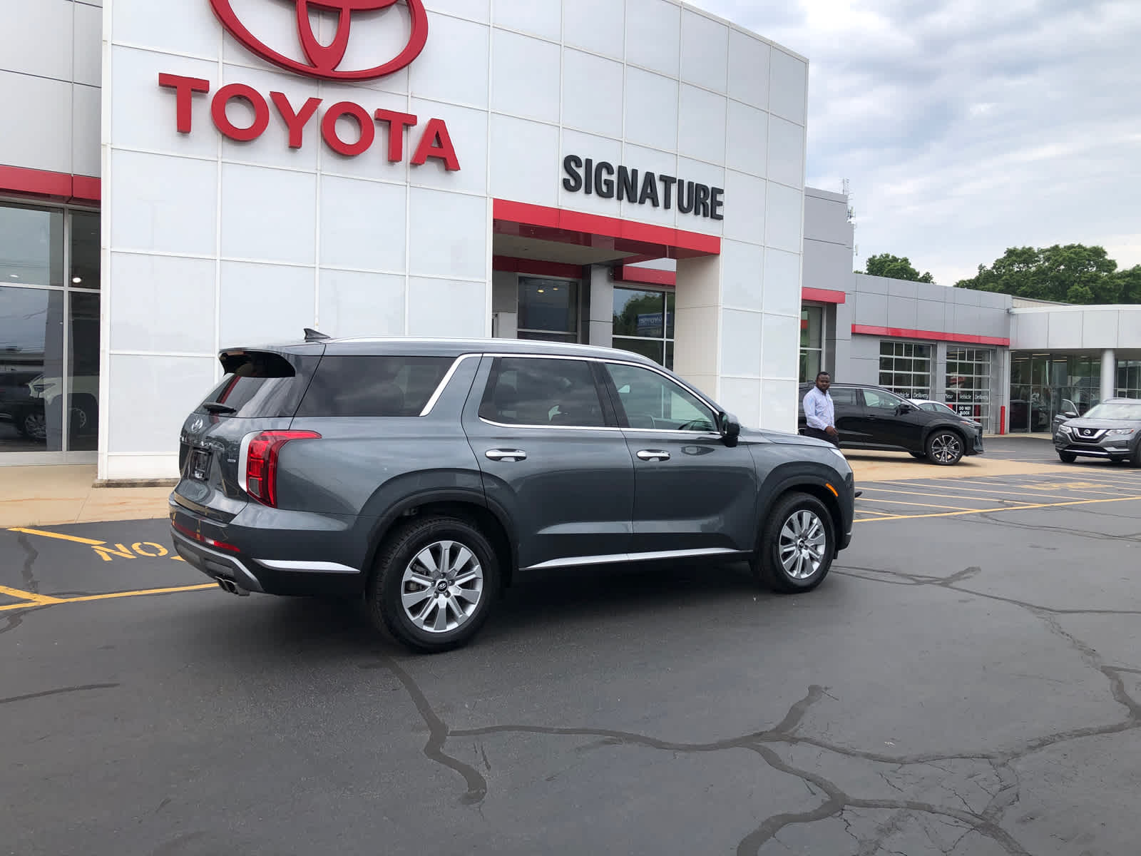 Certified 2024 Hyundai Palisade SEL with VIN KM8R2DGE9RU793634 for sale in Benton Harbor, MI