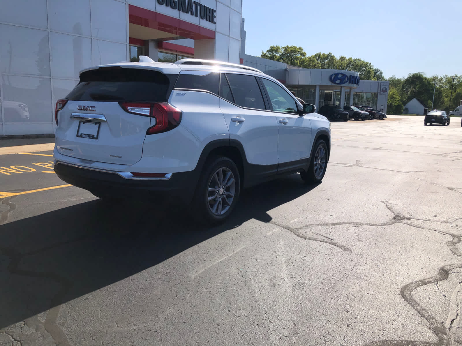Used 2024 GMC Terrain SLT with VIN 3GKALVEGXRL377518 for sale in Benton Harbor, MI