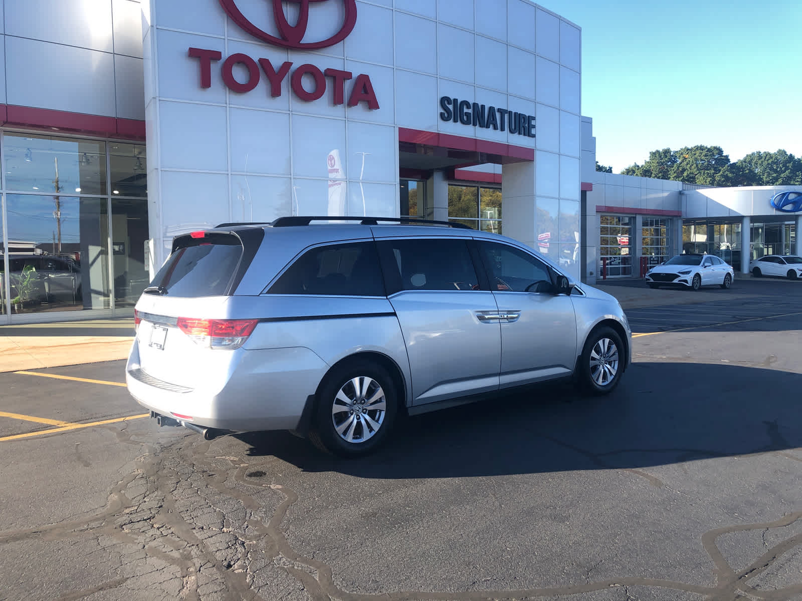 Used 2014 Honda Odyssey EX with VIN 5FNRL5H48EB135898 for sale in Benton Harbor, MI
