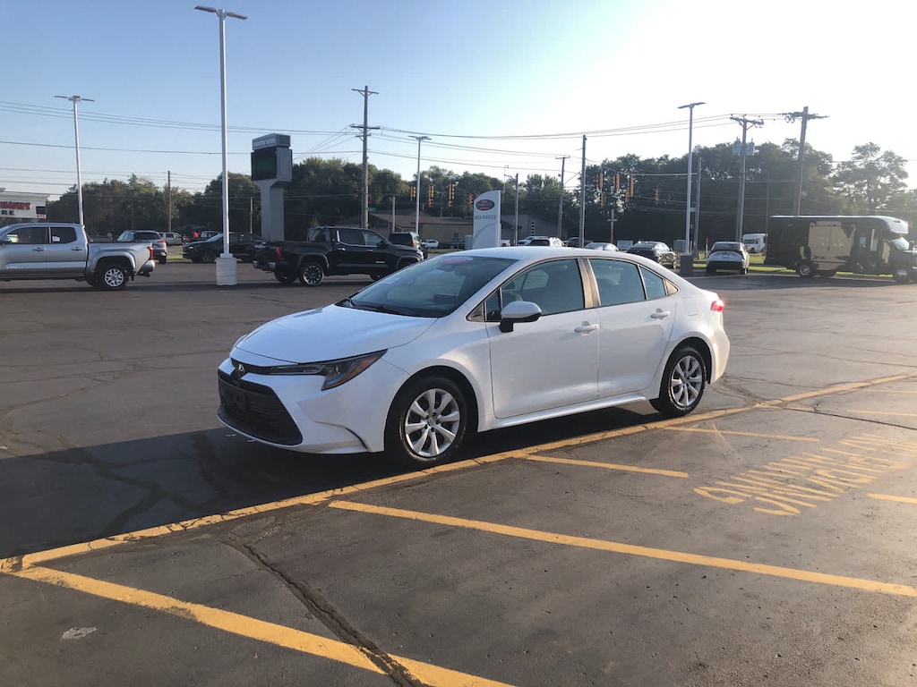 Certified 2025 Toyota Corolla LE CVT (Natl)