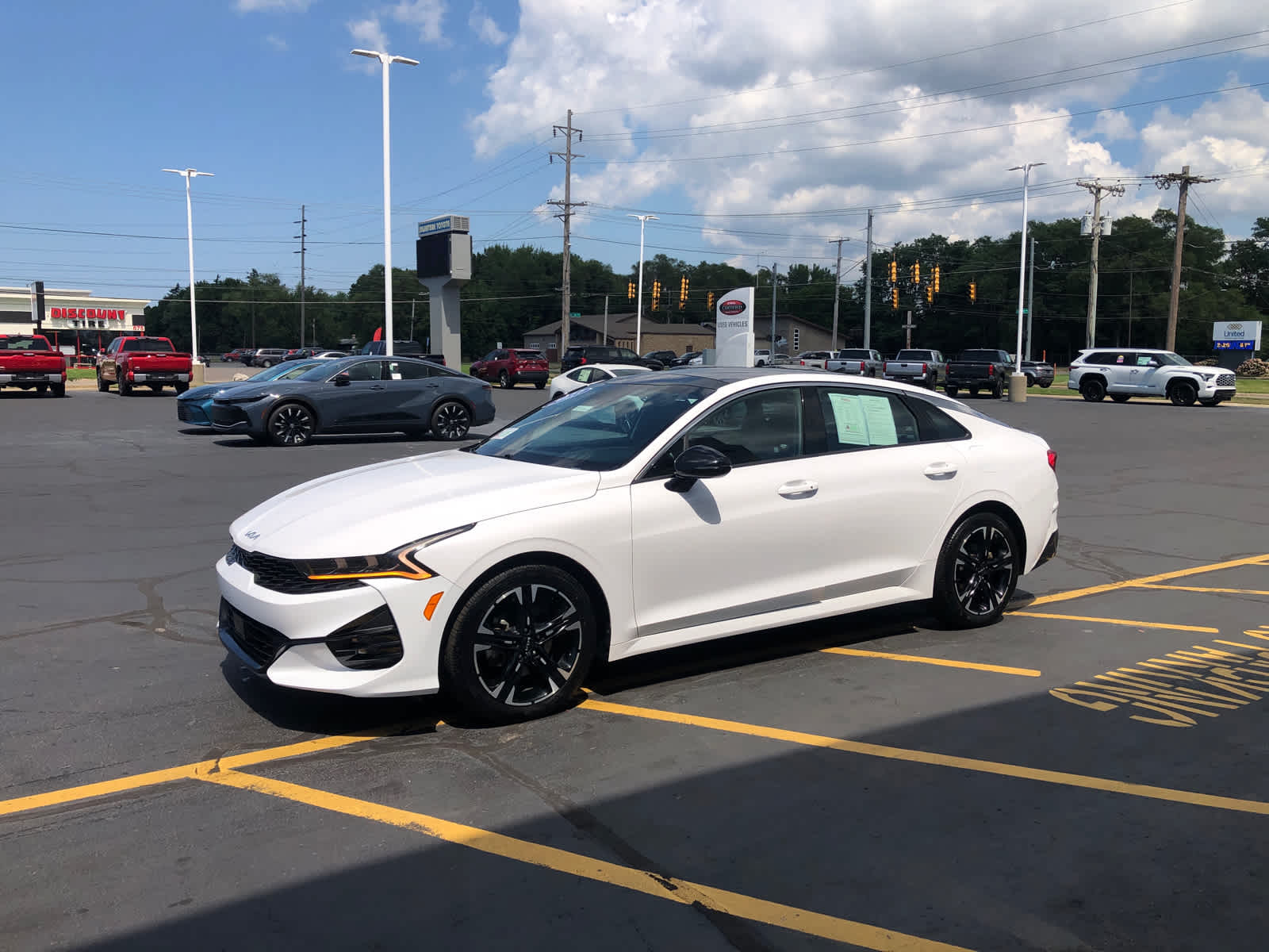2023 Kia K5 GT-Line photo 4