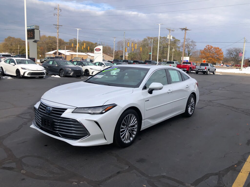 Used 2019 Toyota Avalon Hybrid Limited (Natl)