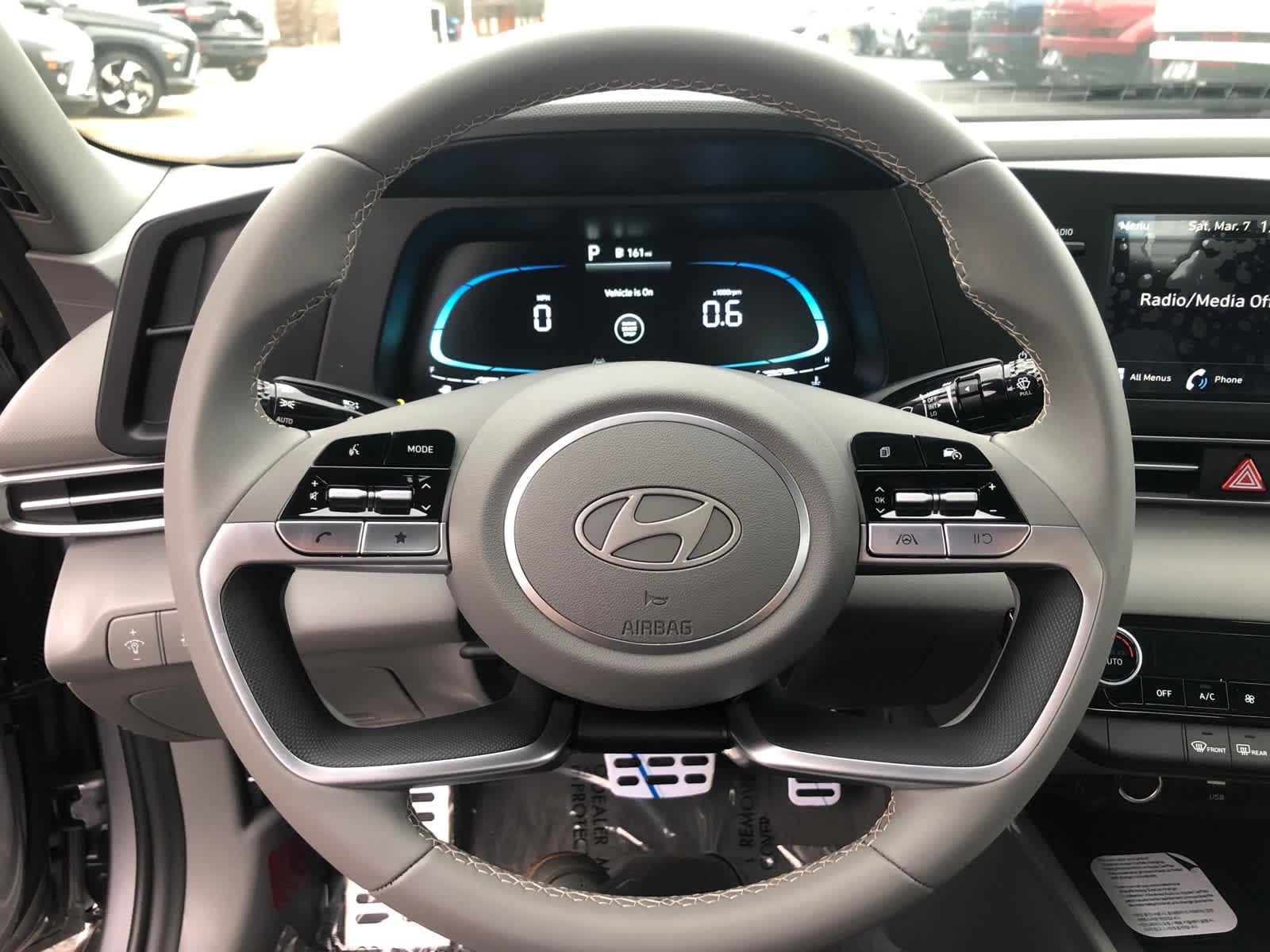 2026 Hyundai Elantra SEL Sport - Photo 9