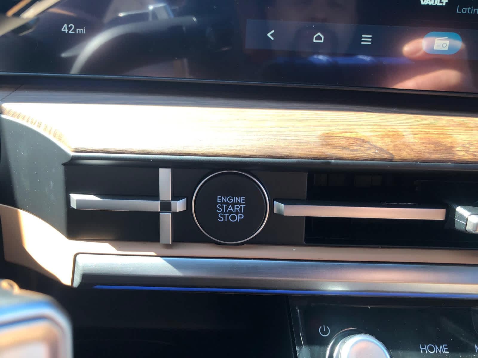 2026 Hyundai Santa Fe Calligraphy - Photo 15