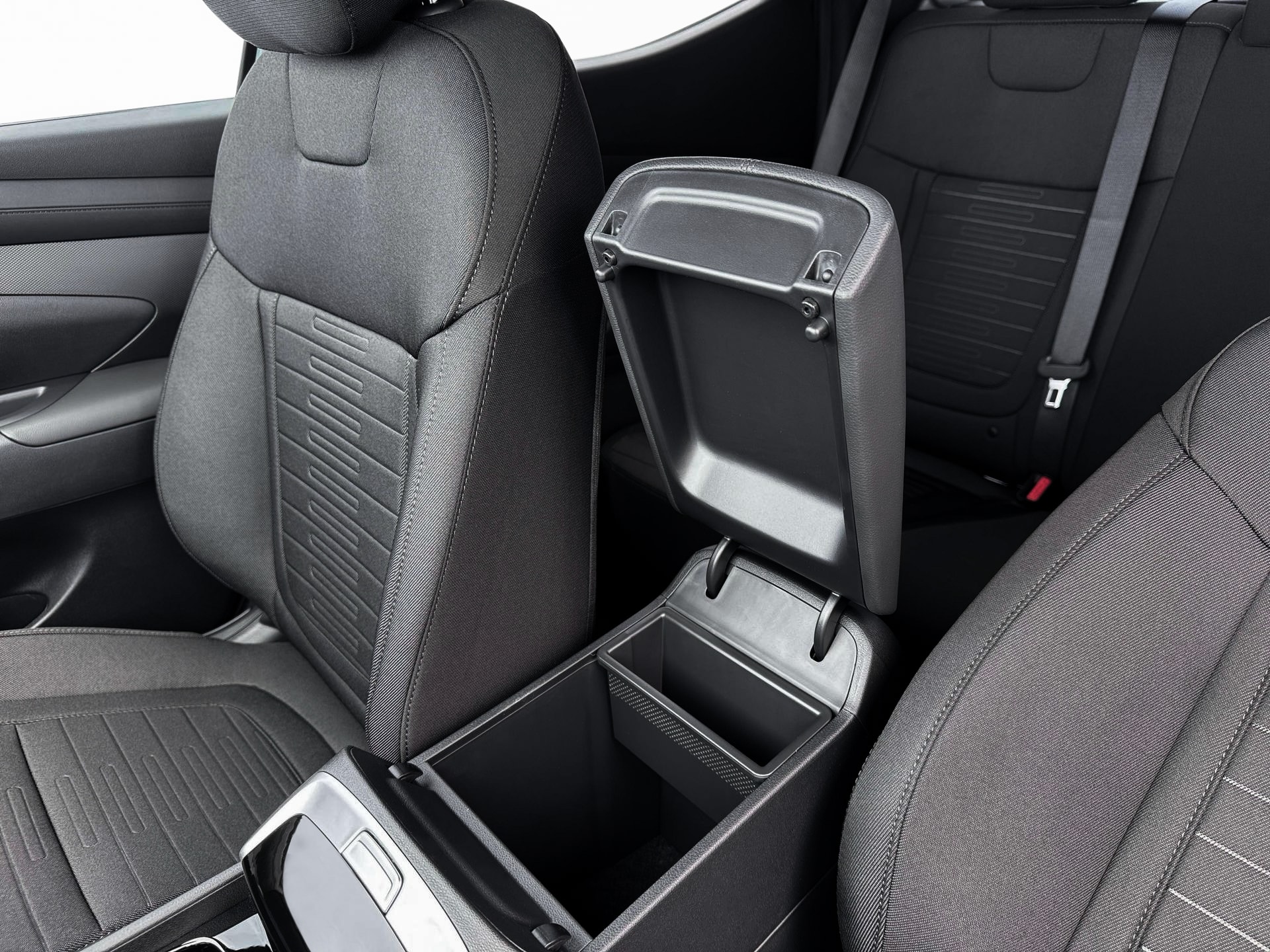 2026 Hyundai Santa Cruz SE - Photo 19