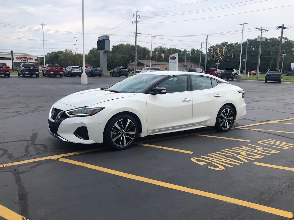 Used 2023 Nissan Maxima SV CVT