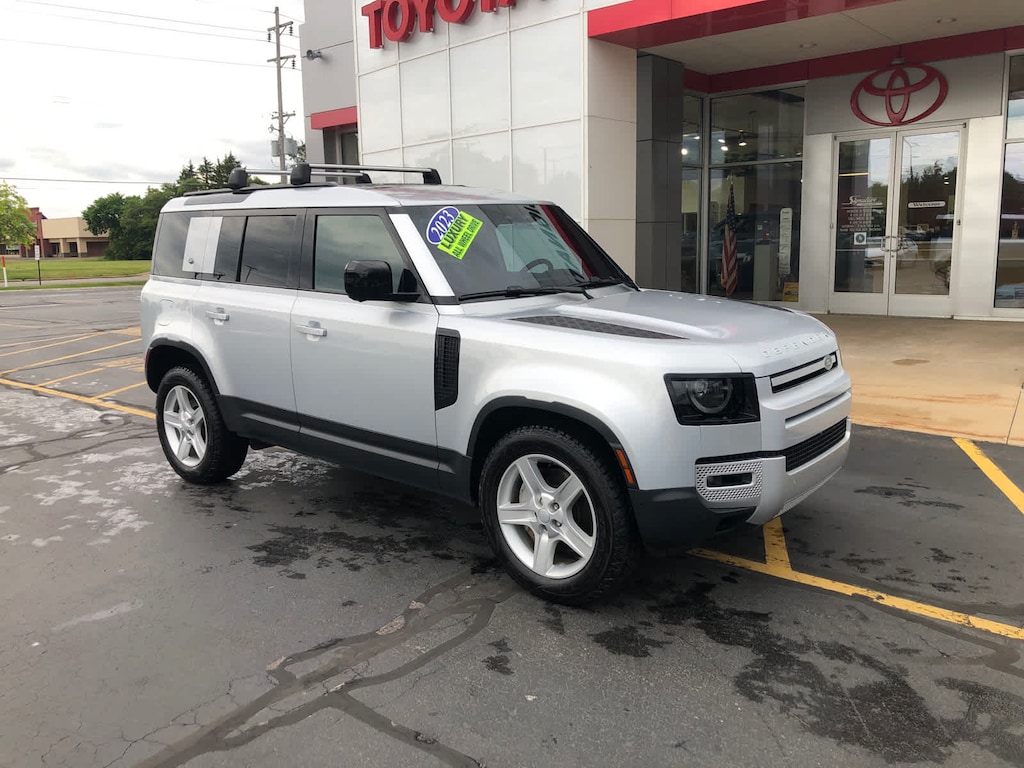 Used 2023 Land Rover Defender SE 110 AWD