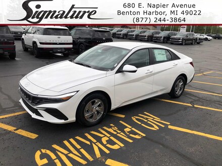 2026 Hyundai Elantra SE IVT