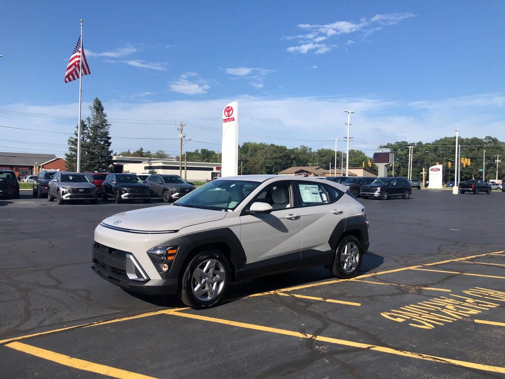 New 2027 Hyundai Kona SE FWD FWD