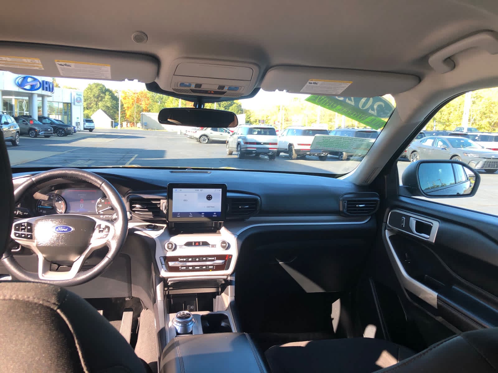 2023 Ford Explorer XLT - Photo 19