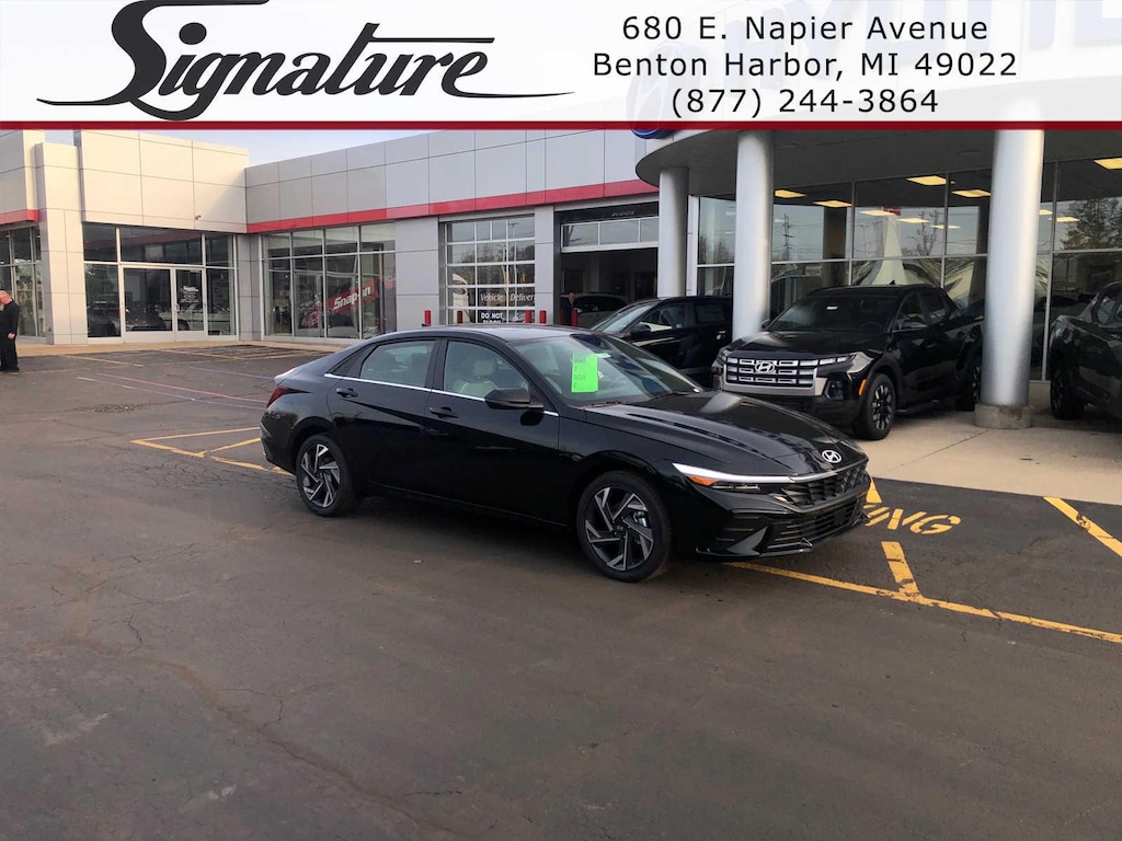New 2026 Hyundai Elantra Hybrid Limited Sedan