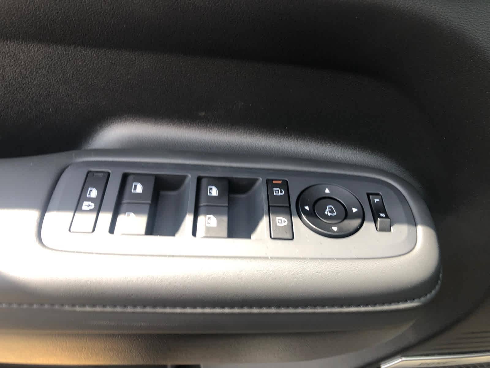 2026 Hyundai Santa Fe Limited - Photo 24