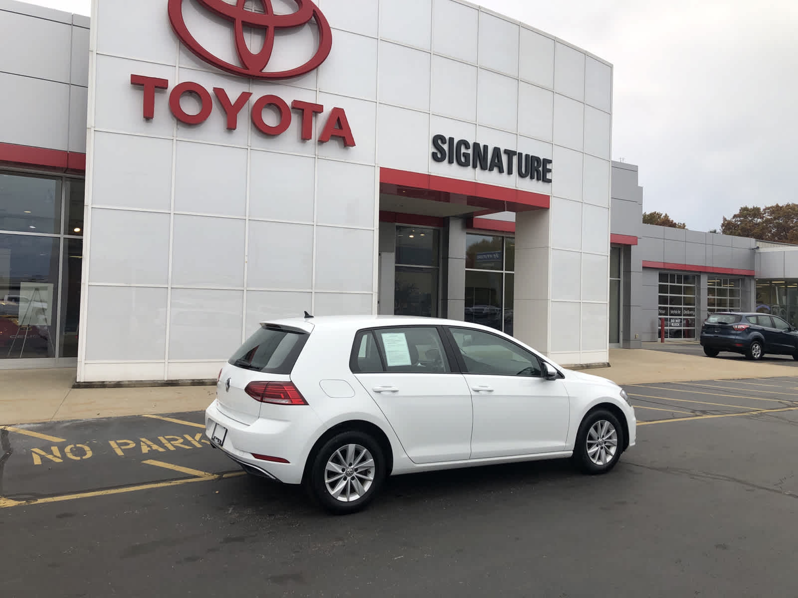 Used 2020 Volkswagen Golf TSI with VIN 3VWG57AU2LM004818 for sale in Benton Harbor, MI