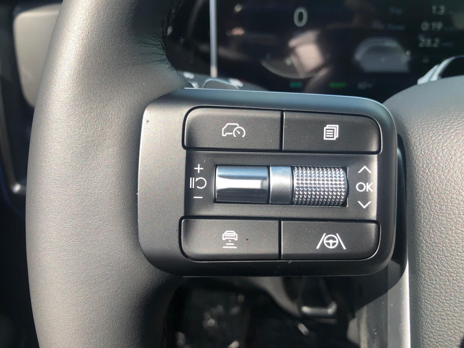 2026 Hyundai Santa Fe Limited - Photo 7