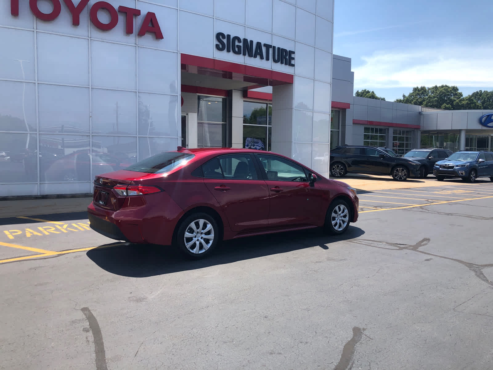 2024 Toyota Corolla LE SE photo 2