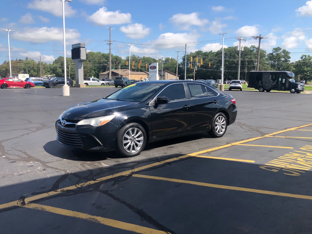 Used 2017 Toyota Camry XLE Auto (Natl)