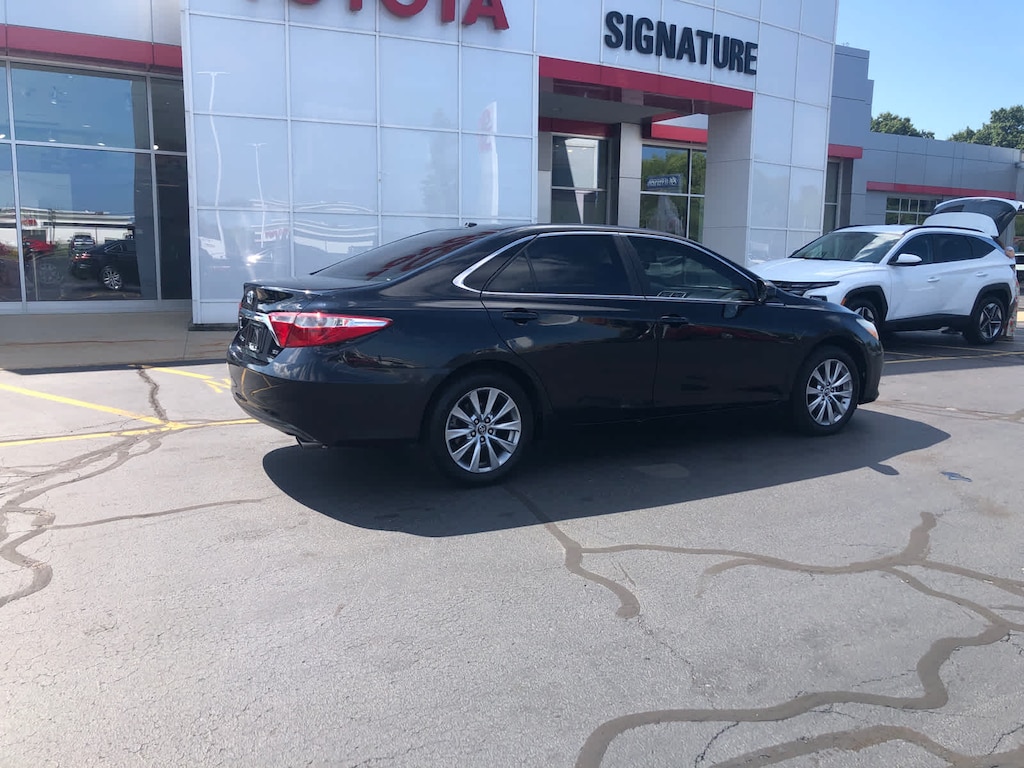 Used 2017 Toyota Camry XLE Auto (Natl)
