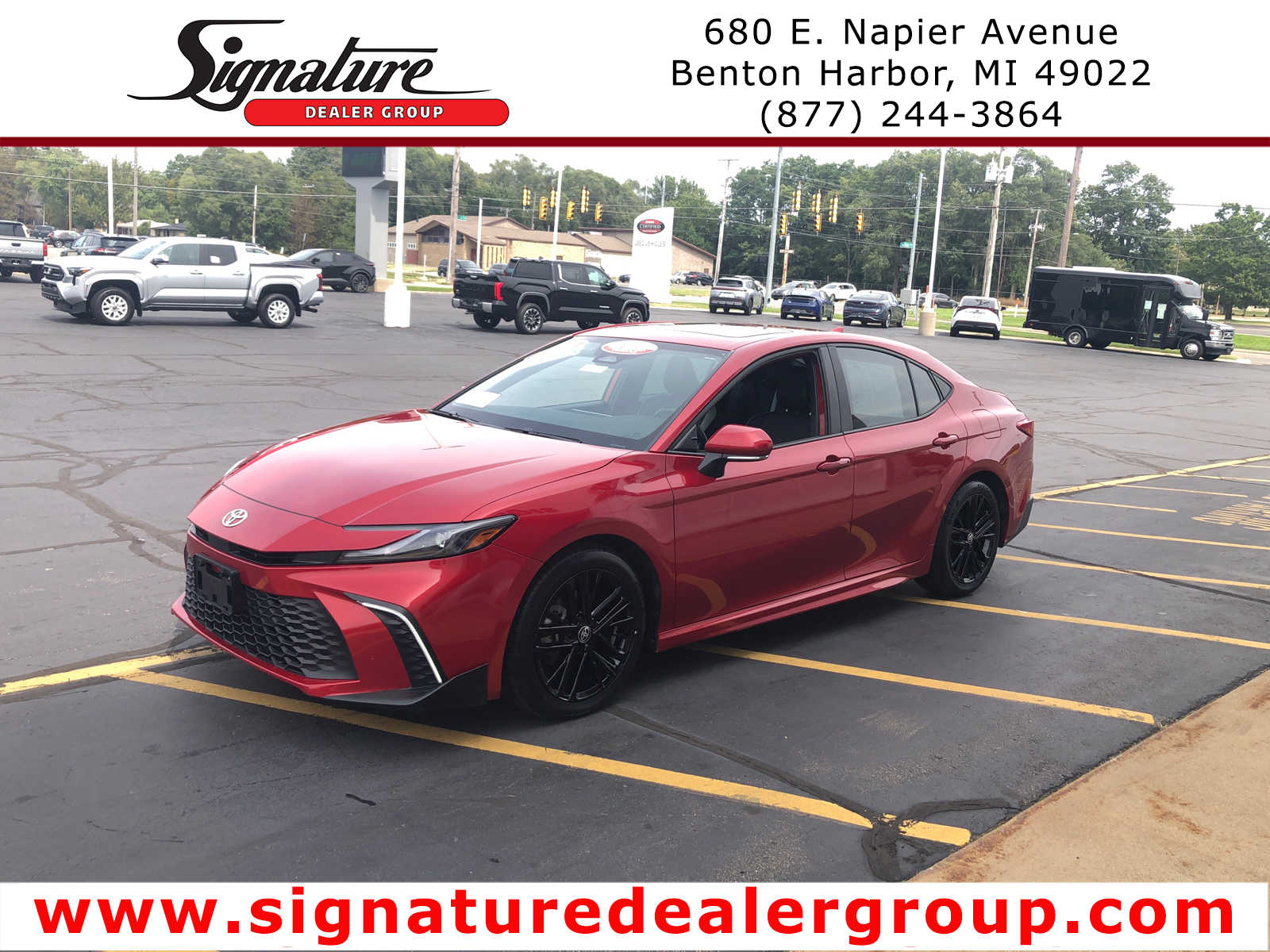 2025 Toyota Camry SE