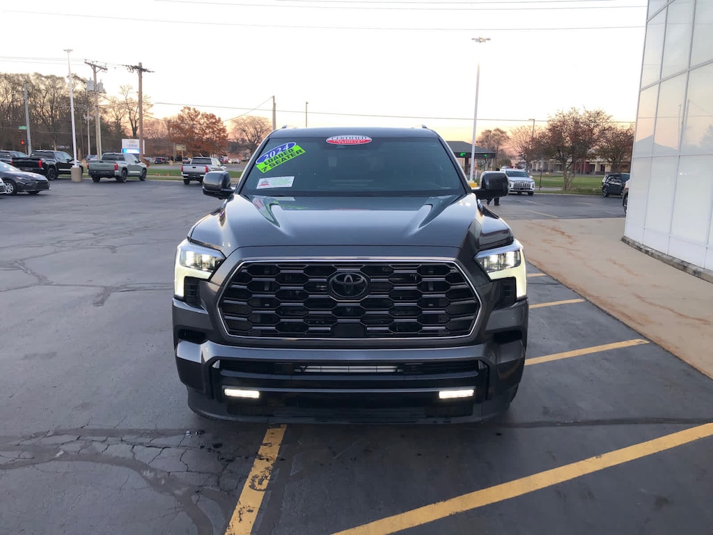 Certified 2024 Toyota Sequoia Platinum 4WD (Natl)