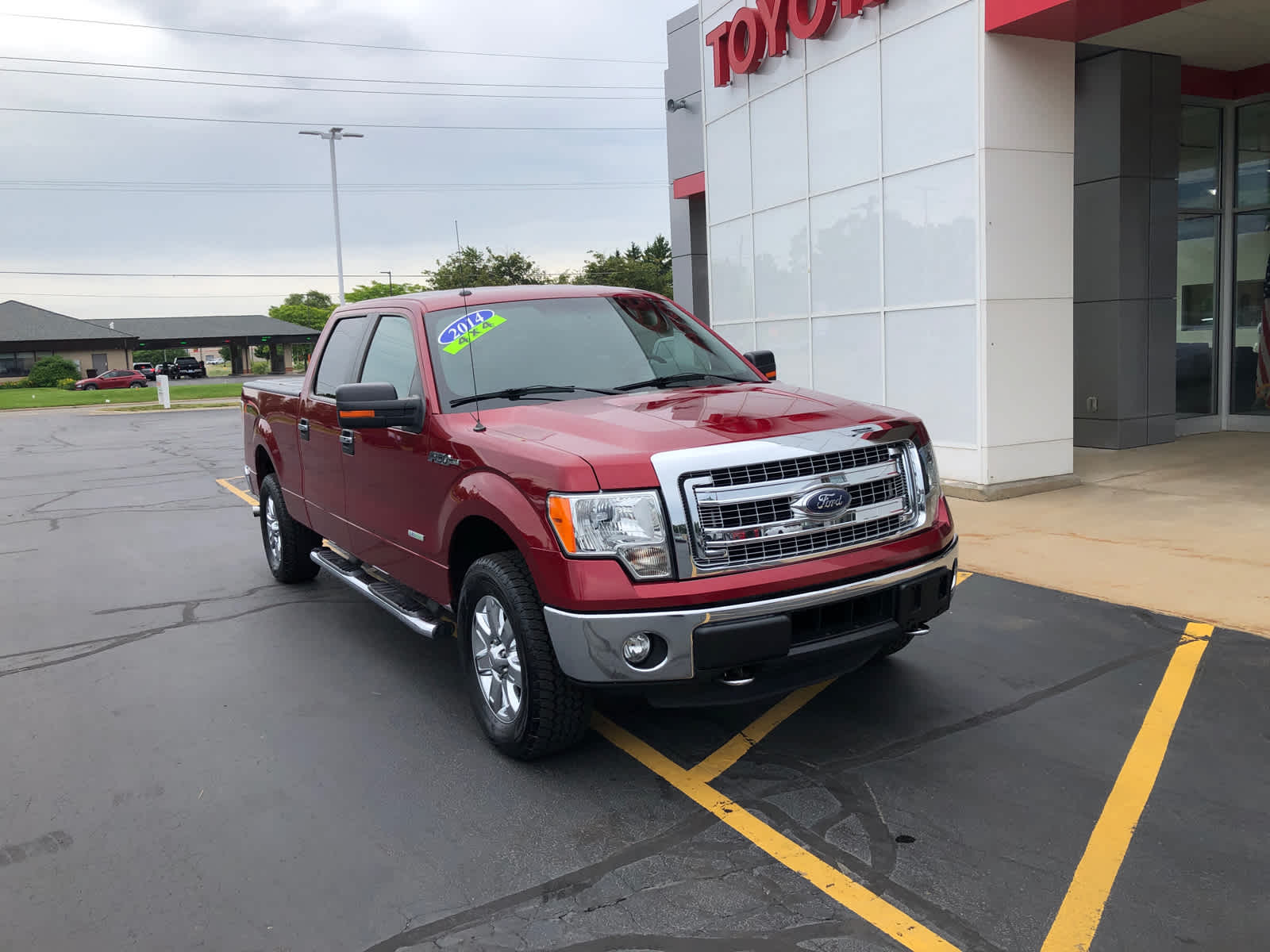 Used 2014 Ford F-150 XLT with VIN 1FTFW1ET3EFB04360 for sale in Benton Harbor, MI