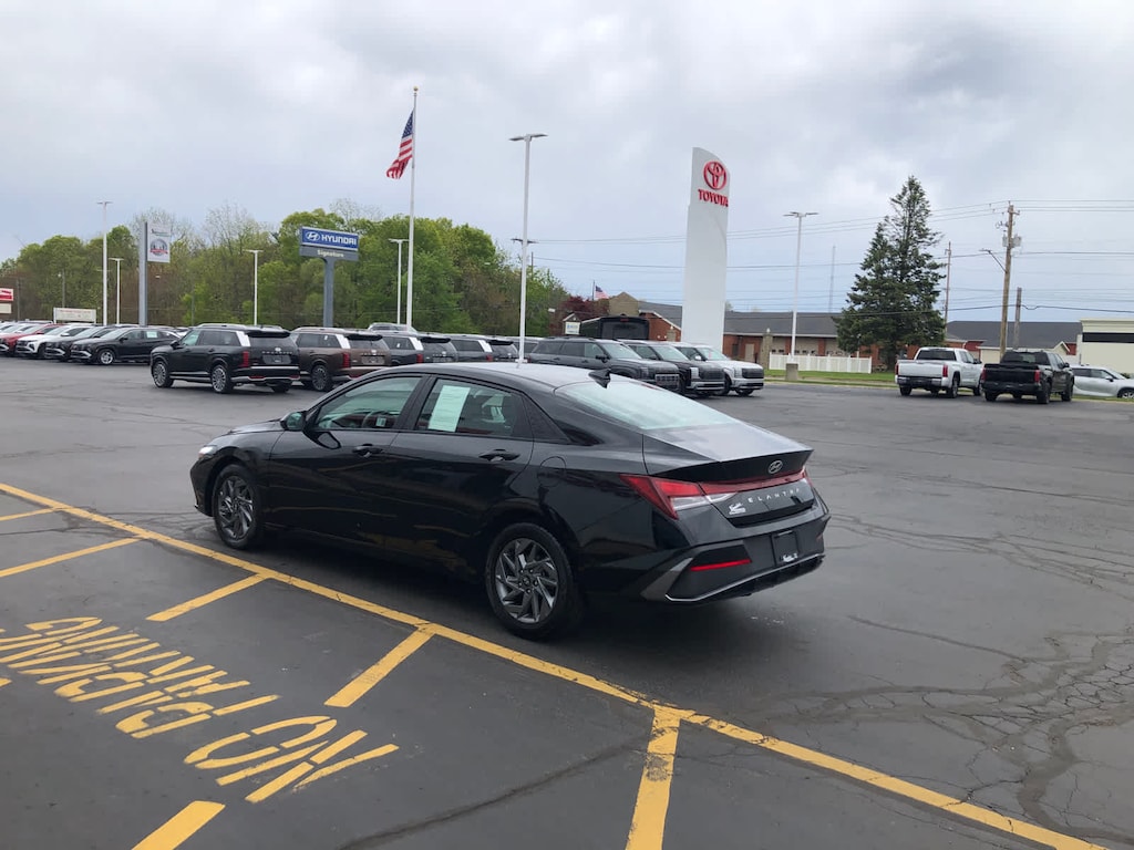 Certified 2024 Hyundai Elantra SEL IVT