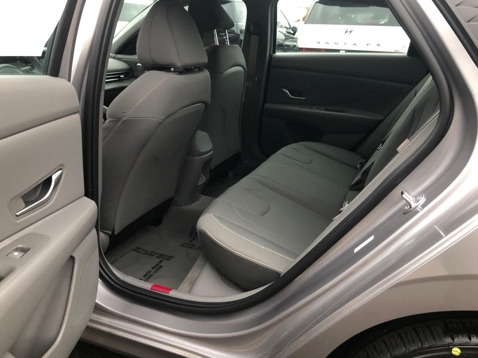 2026 Hyundai Elantra SEL Sport - Photo 23