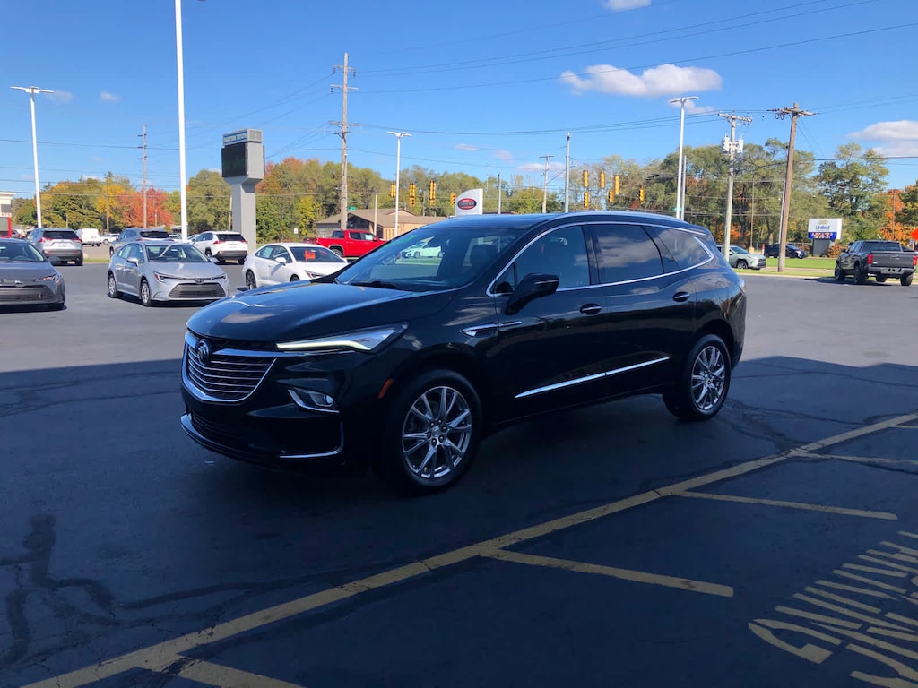 Used 2022 Buick Enclave Essence AWD