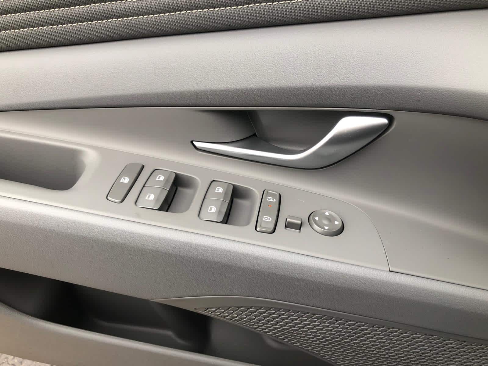 2026 Hyundai Elantra SEL Sport - Photo 21