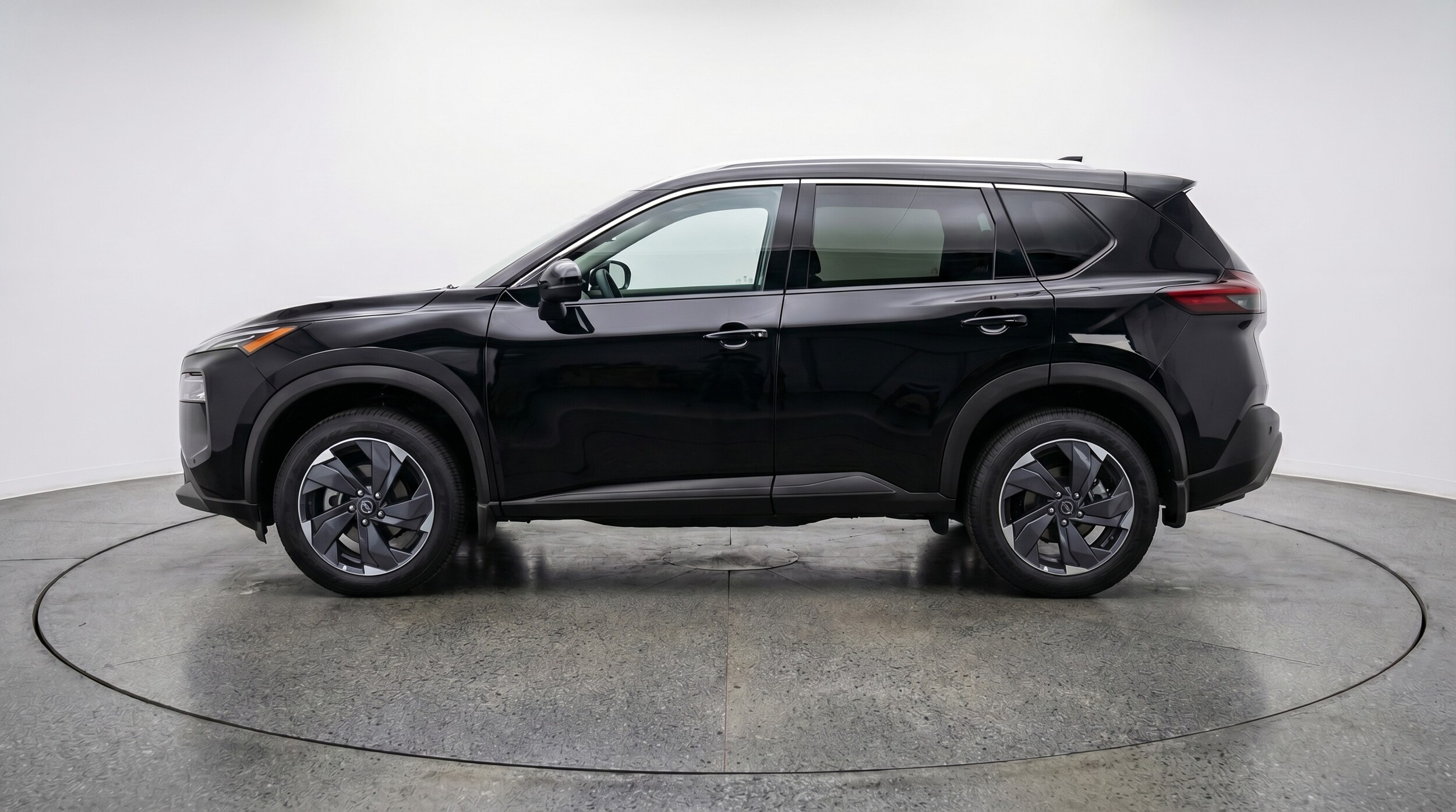 Thumbnail: 2025 Nissan Rogue - 4