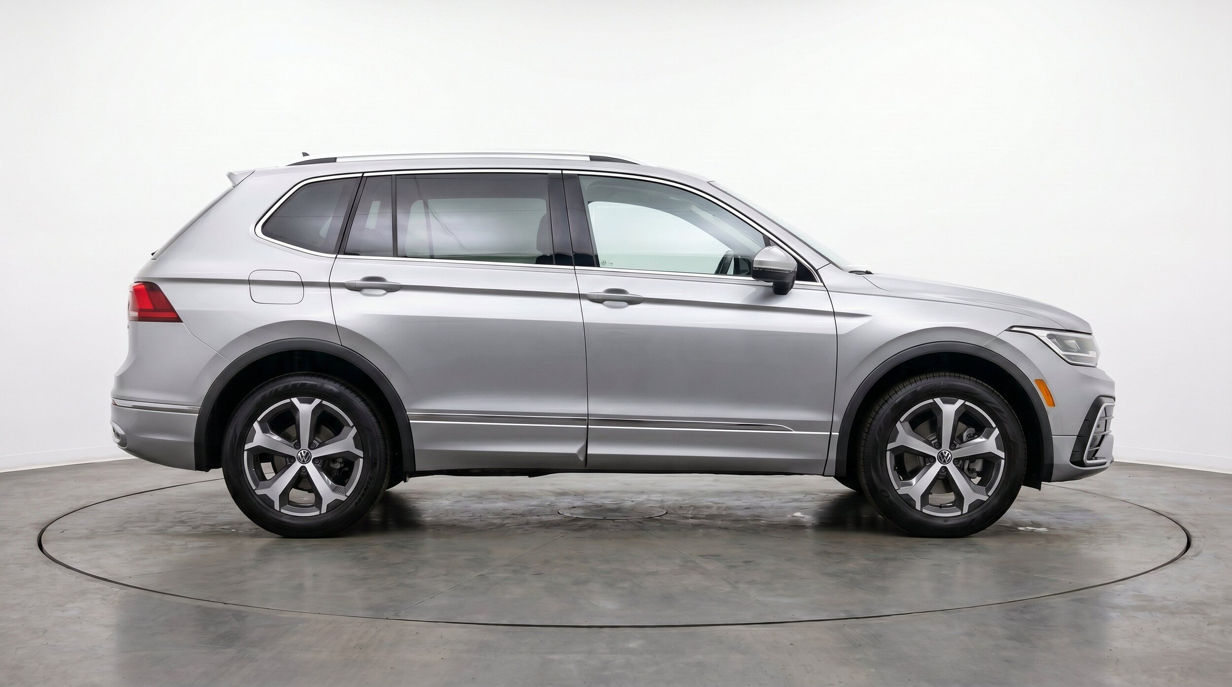 Thumbnail: 2026 Volkswagen Tiguan - 11