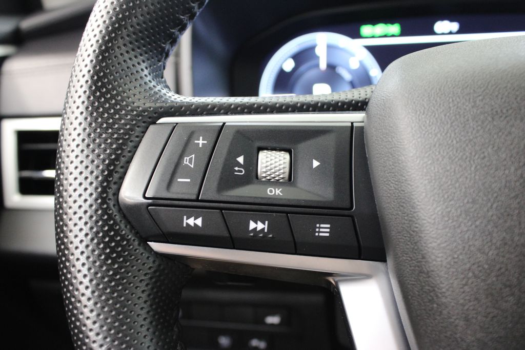 2024 Mitsubishi Outlander Plug-in Hybrid SE - Photo 25