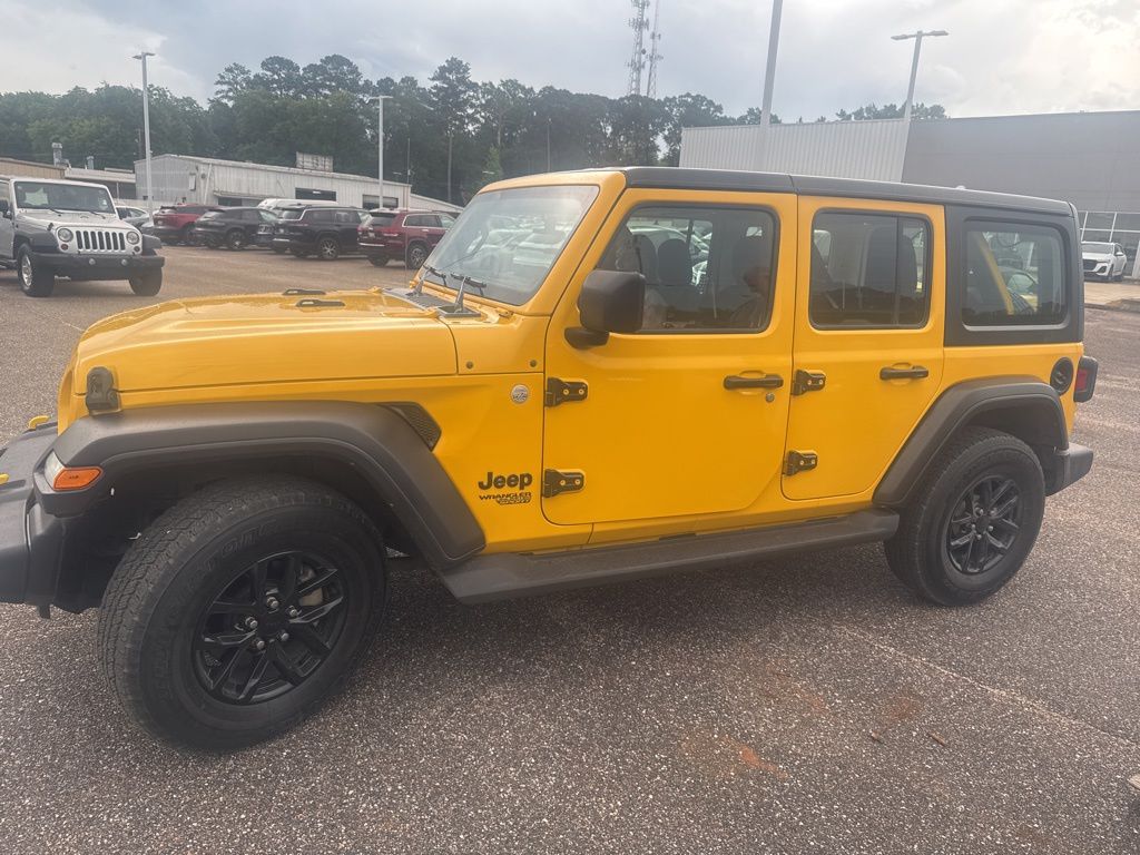2021 Jeep Wrangler Sport's photo