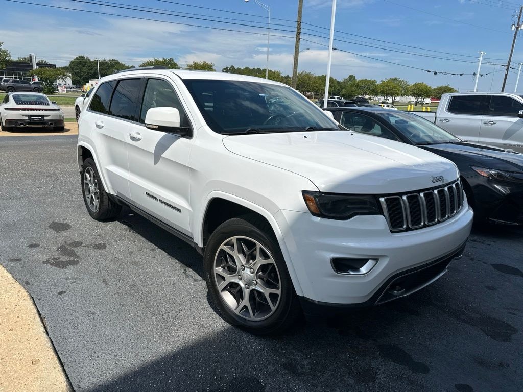 Used 2018 Jeep Grand Cherokee Limited 4x4 SUV