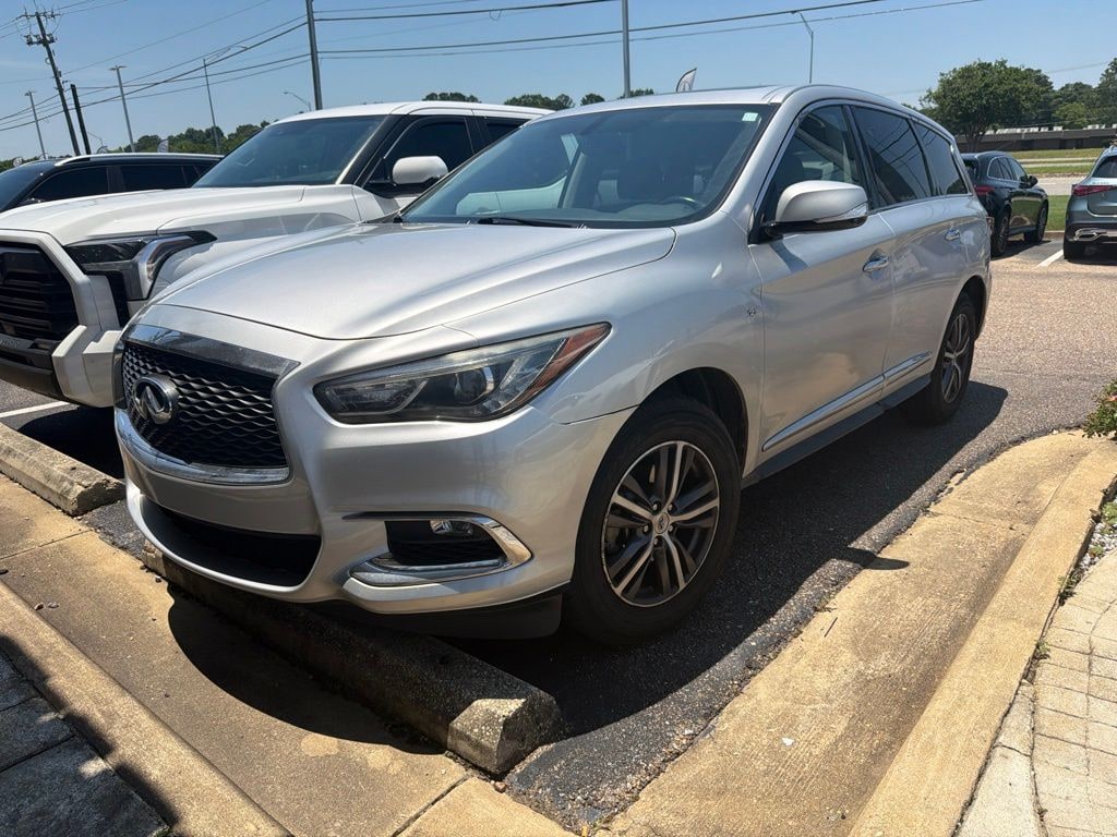 Used 2018 INFINITI QX60 SUV