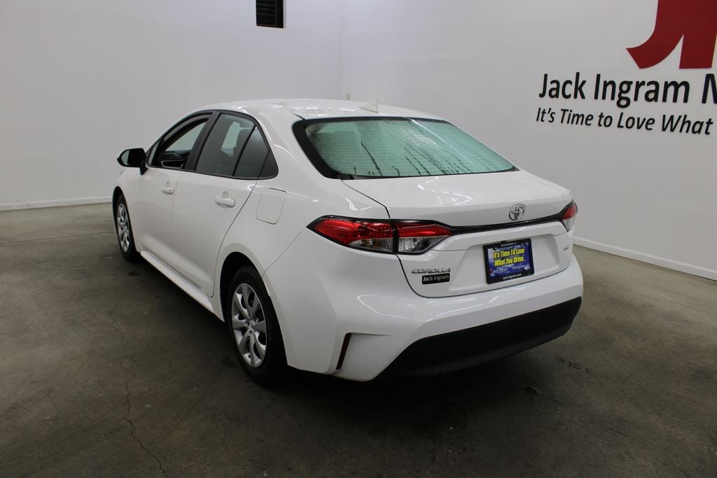 Used 2025 Toyota Corolla LE Sedan
