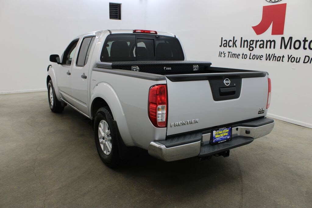 Used 2018 Nissan Frontier SV Truck Crew Cab