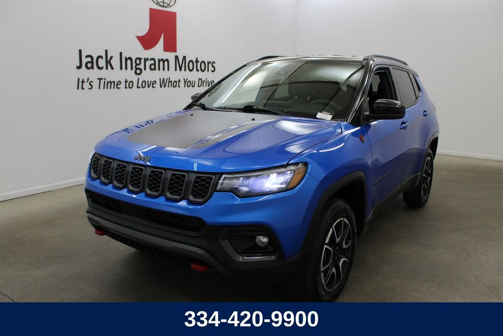 Used 2024 Jeep Compass Trailhawk SUV